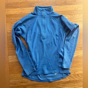 Patagonia Women’s half Zip-Up Sweater in Blue